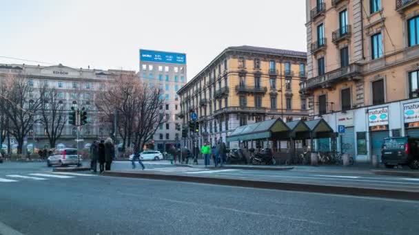 Trafik Och Människor Centrum Milano Italien Imelapse — Stockvideo