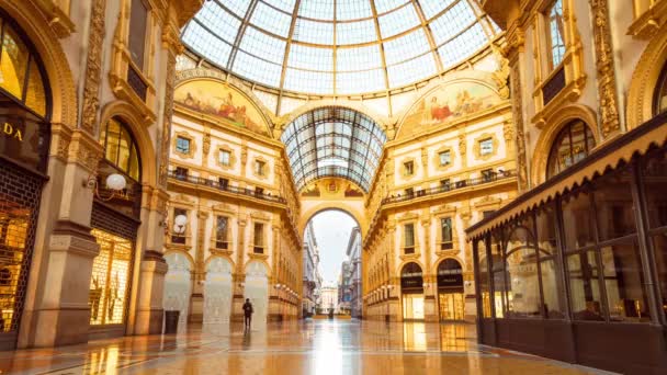 Milan Galleria Galleria Vittorio Emanuele Kilkoma Osobami Spacerującymi Timelapse — Wideo stockowe