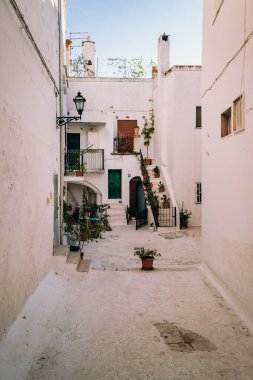 Grottaglie, İtalya - Ağustos 2021: Grottaglie 'nin tarihi merkezinde