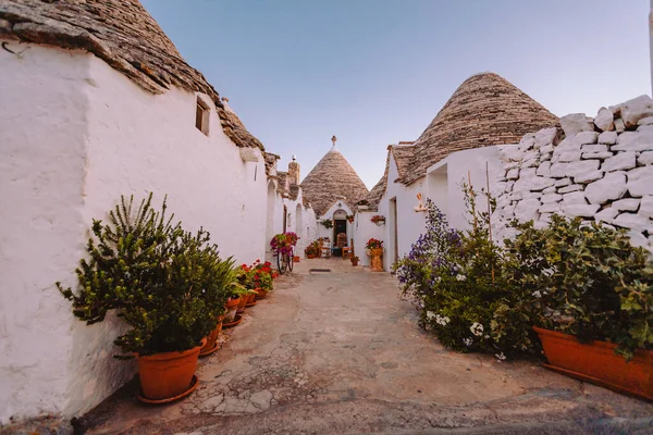 Alberobello Italia Agosto 2021 Trullo Distrito Aia Piccola Alberbello — Foto de Stock