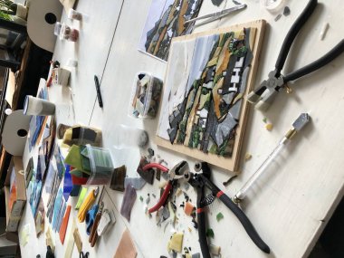 cam mozaik peyzaj işi cam kesme araçları çok renkli İngiliz peyzaj mozaiği mozaik mozaik mozaik