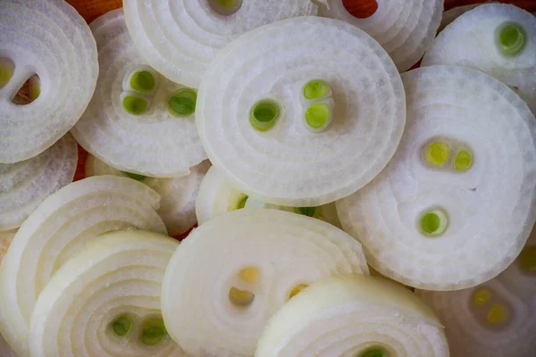 Cut Onion Rings Cutting Board Background — Stock Photo, Image