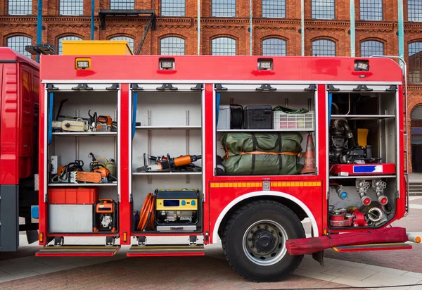 Camião Bombeiros Com Equipamento Incêndio Rua — Fotografia de Stock