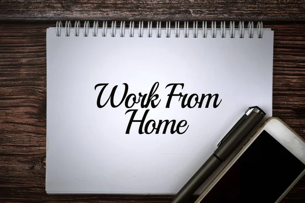 Выборочное Фокусное Изображение Телефона Черной Ручки Надписью Work Home Деревянном — стоковое фото
