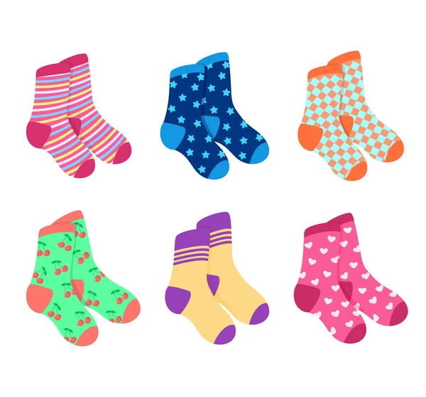 異なる色の靴下のコレクション パターンのある靴下のベクトルイラストセット — ストックベクタ
