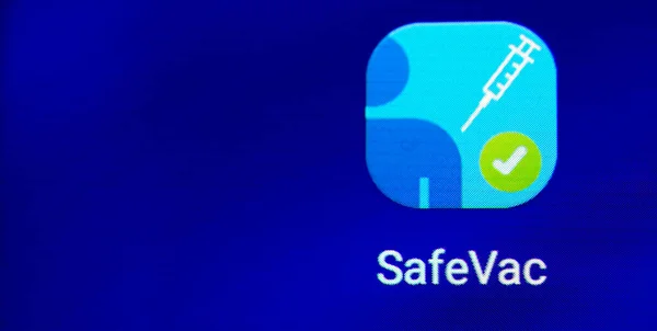 Cep Telefonu Ekranında Güvenli Süpürge Uygulaması Safevac Covid Aşı Verilerinin — Stok fotoğraf