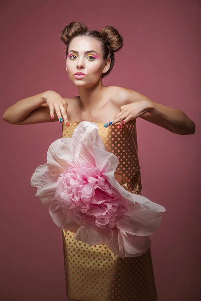 Model woman in paper gift box Golden color in peas