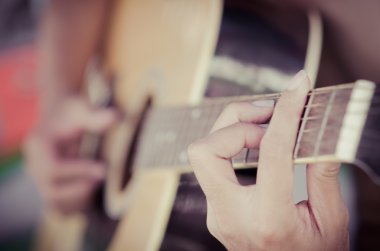 Gitar Oynatıcı