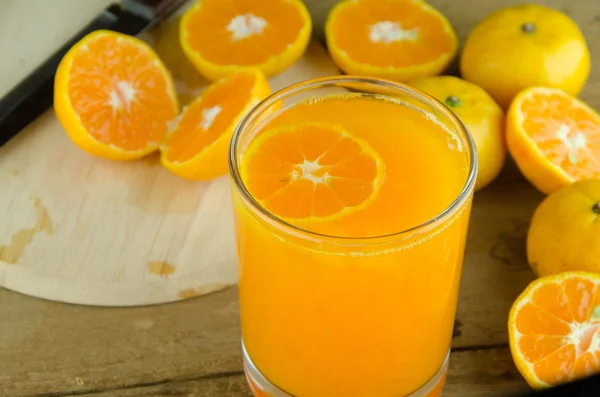 Bebida fruta y jugo de naranja — Foto de Stock