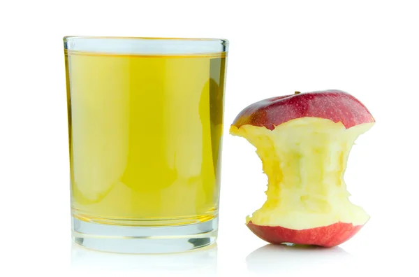 Sok jabłkowy na białym tle — Zdjęcie stockowe