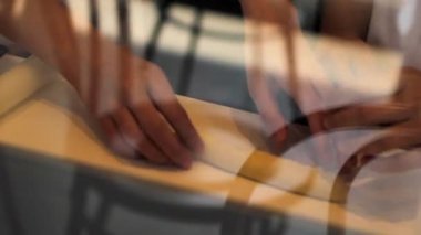 Pasta şefi yapma rulo hamur
