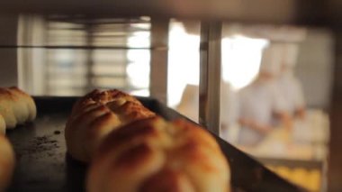 Raf üzerinde huysuz buns