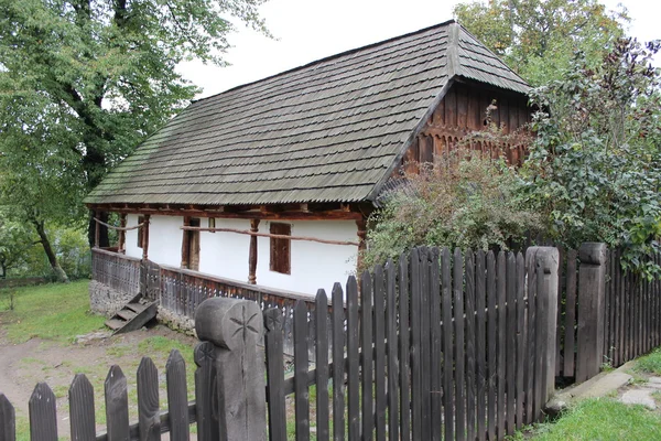 Maison des Carpates, Ukraine Images De Stock Libres De Droits