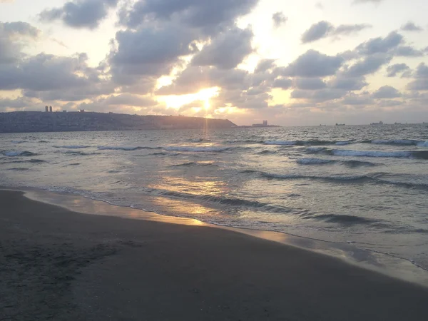 Denizde gün batımı 