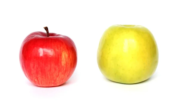 kırmızı ve yeşil elmalar