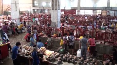 Çarşı kısmında et