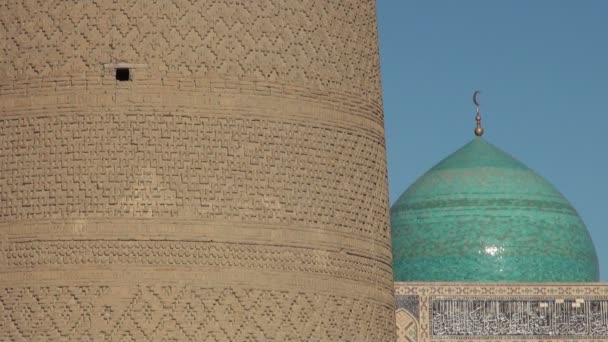 Beautiful Kalon mosque in Bukhara — Stock Video