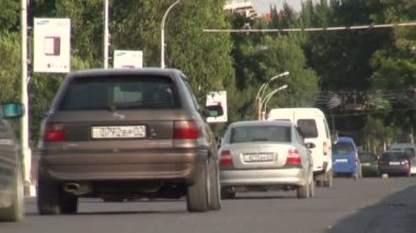 trafik sürücüler arasında bir köprü