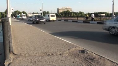 trafik sürücüler arasında bir köprü