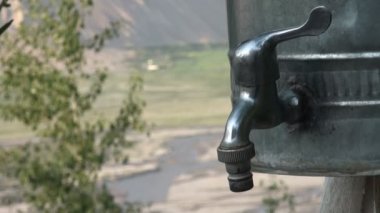 kırsal bir yerleşim de lavabo