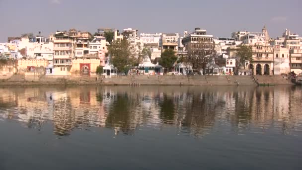 Krásná jezera strana Udaipur — Stock video