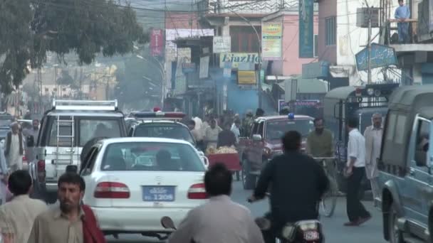 Main street in Gilgit. — Stock Video