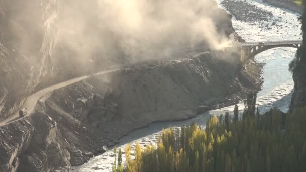 Landslide in Northern Pakistan. — Stock Video