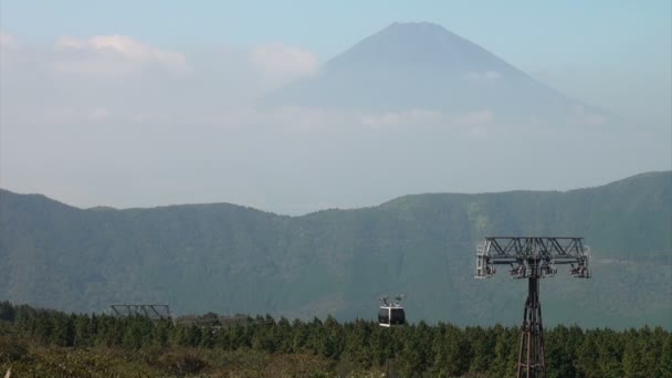 Mount Fuji och en linbana — Stockvideo