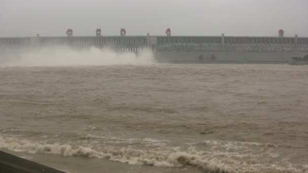 Três desfiladeiros barragem na China — Vídeo de Stock