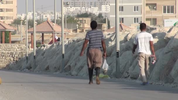 Fishermen walking home — Stock Video