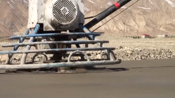 Equipment for flattening road — Stock Video