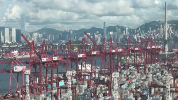 Terminal de contenedores en Hong Kong — Vídeos de Stock