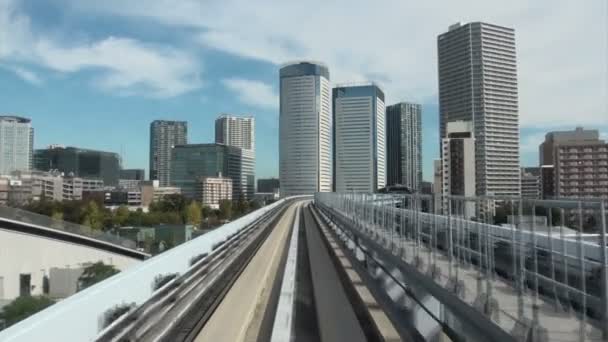 De Tokio monorail systeem reizen. — Stockvideo