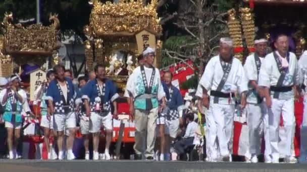Festival de Nagoya, gente con ropa tradicional — Vídeo de stock