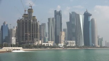 Sabahın erken saatlerinde Doha silueti