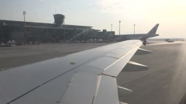 Doha Uluslararası Havaalanı'nda geliş