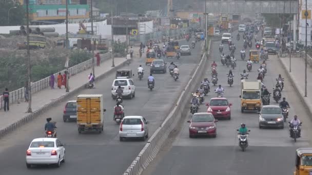 Busy roads in Chennai — Stock Video