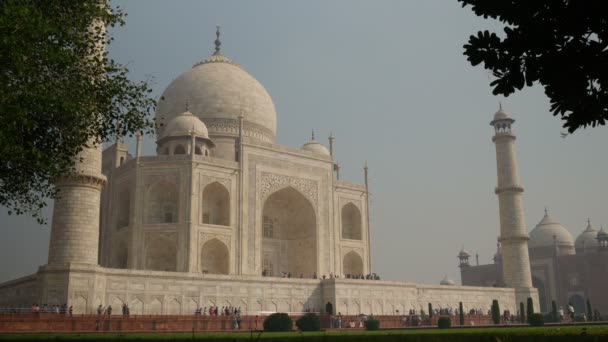 Přehled o taj mahal v Indii — Stock video