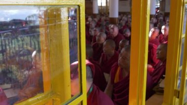 Rahipler bir grup katılmak genel öğretisi