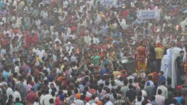 İnsanlar Dussehra'nın sonunu kutluyorlar.