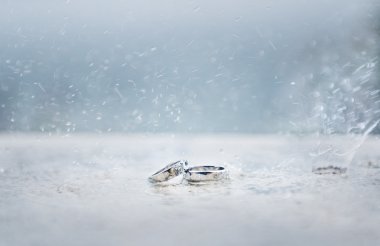 Evlilik yüzükleri.