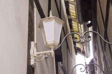 Antika yapılmış fener