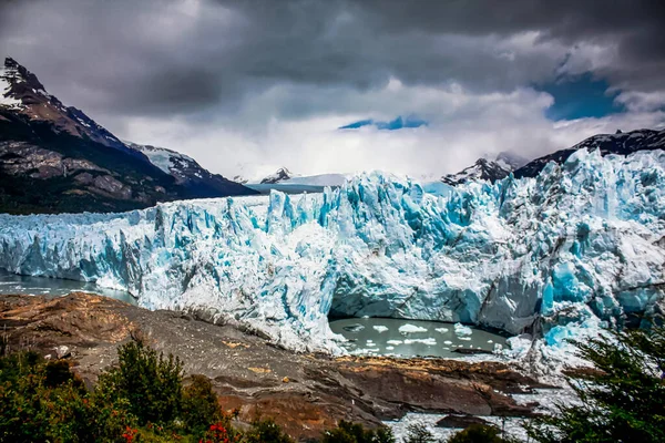 Paisaje fondo Glaciar Perito Moreno en la Patagonia, lago de hielo —  Fotos de Stock