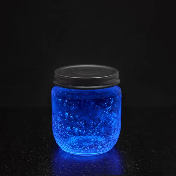 Синій світиться jar — стокове фото