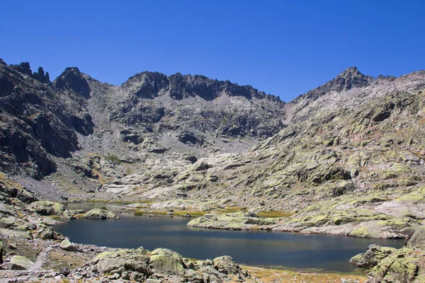 Paisagem Montanha Alpina Com Lago — Fotografia de Stock