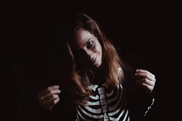 Jeune Femme Costume Squelette Halloween Nuit Des Morts Espace Copie — Photo