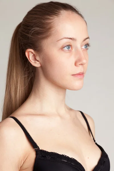 Portrait of a young attractive girl without makeup. — Stock Photo, Image