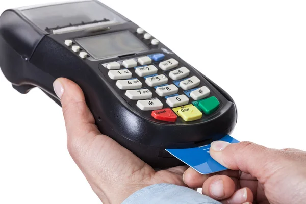 Nahaufnahme der Wartung von Karten mit POS-Terminal. — Stockfoto