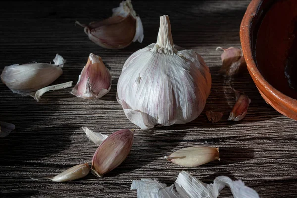 Lezzetli ve sağlıklı bir yemek için sarımsak..