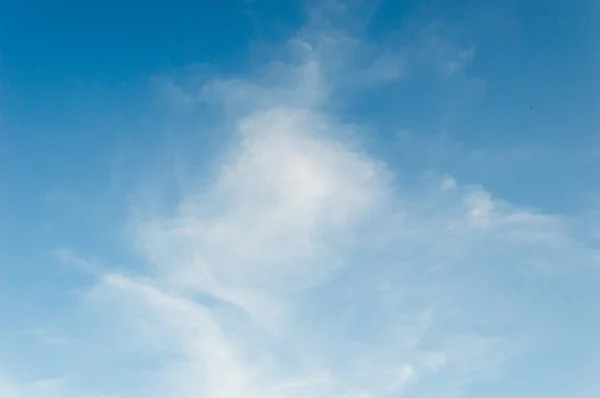 Gökyüzündeki bulutlar